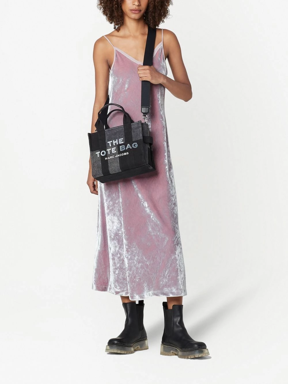 Offres 🎁 Marc Jacobs Mini sac à main The Denim sacs cabas femme 🤩 2 Marc Jacobs mini sac à main The Denim